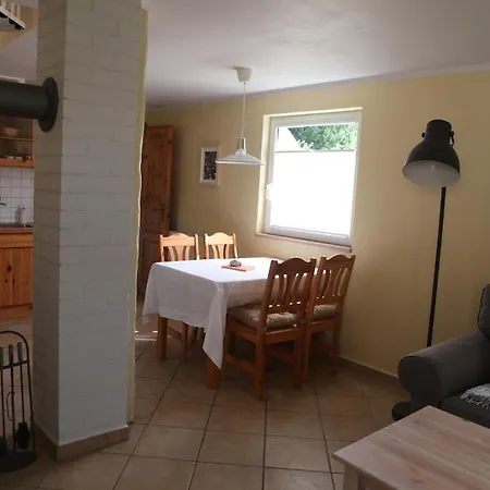 Luett Hus Ruegen, In Strandnaehe Hébergement de vacances